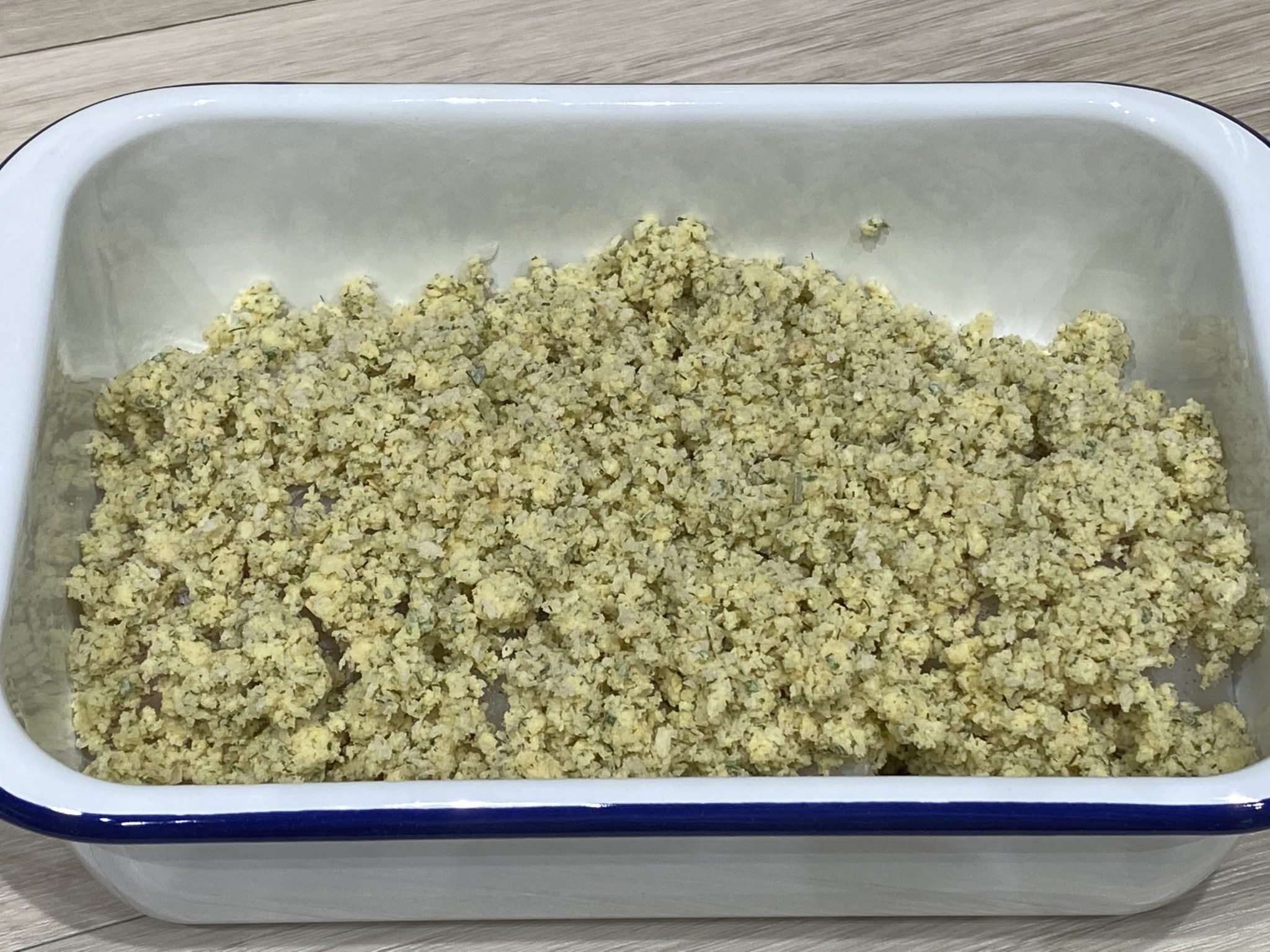 Fischfilet mit knuspriger Kräuterkruste überbacken - schnell und ... Fischfilet mit knuspriger Kräuterkruste überbacken - schnell und ...