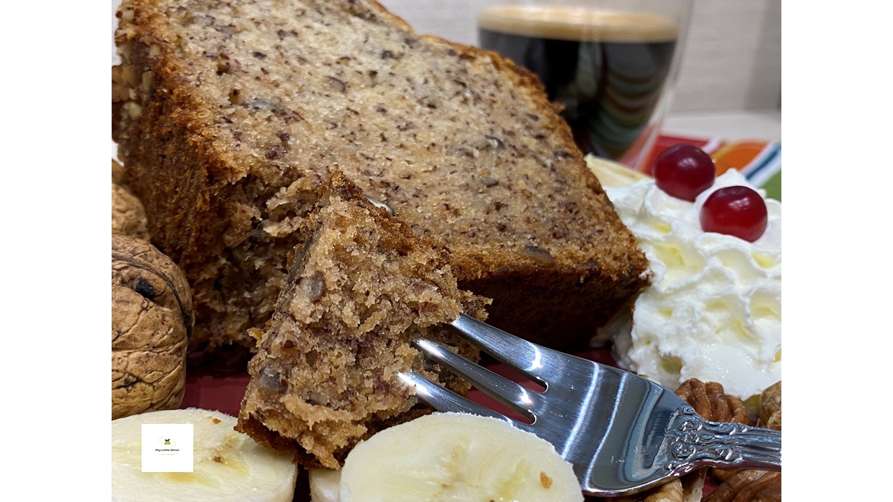 Bananen-Walnuss-Kuchen - saftig und locker - My Little Diner