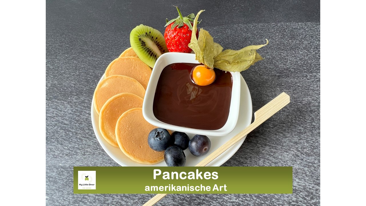 Bild zeigt Rezept Pancakes amerikanische Art - Titelbild4 Dessert mit flüssiger Schokolade