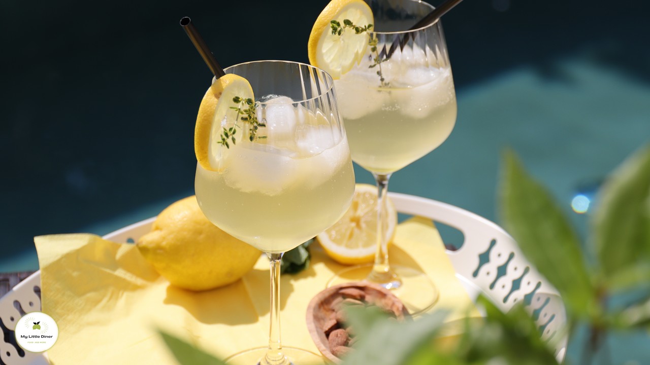 Limoncello Spritz – alkoholfreie Cocktail Variante mit Oleo Saccharum aus Amalfi-Zitronen