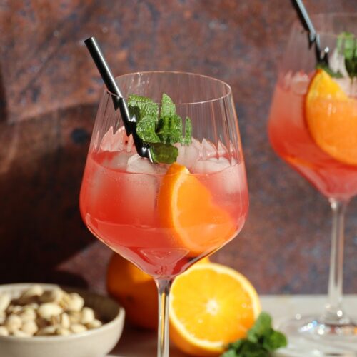 Virgin Spritz - frisch herber Cocktail ohne Alkohol mit Martini Vibrante, Titelbild zum Rezept