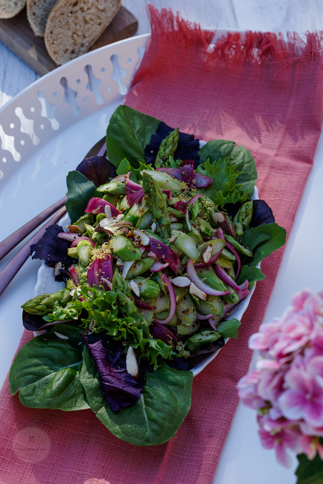Grüner Spargelsalat mit Zitronen-Senf-Dressing